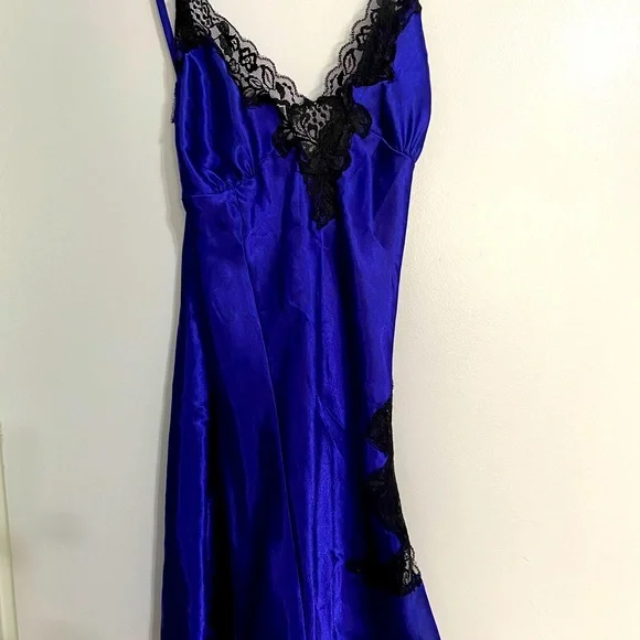 La Vie en Rose Nightie and Pyjama top -Large Indigo Blue -2 pieces - Picture 3 of 7